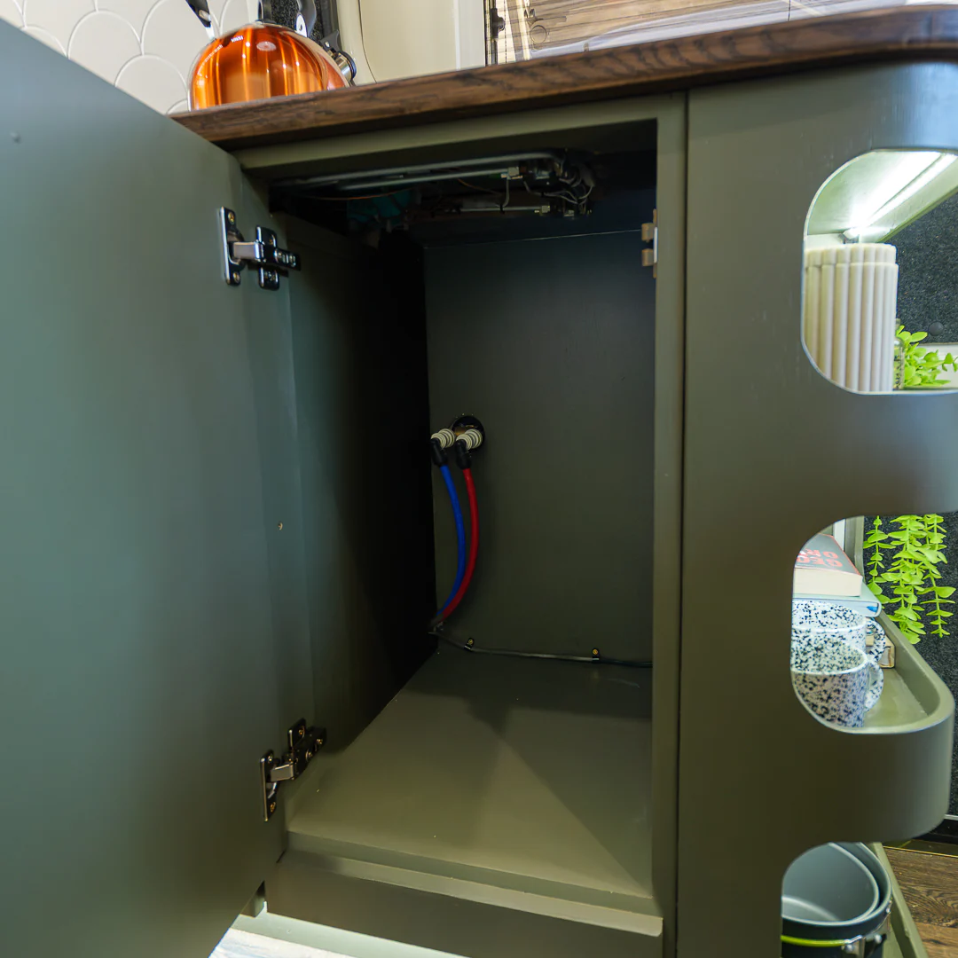 Nicola - Automatic Luxury Campervan - Image 12