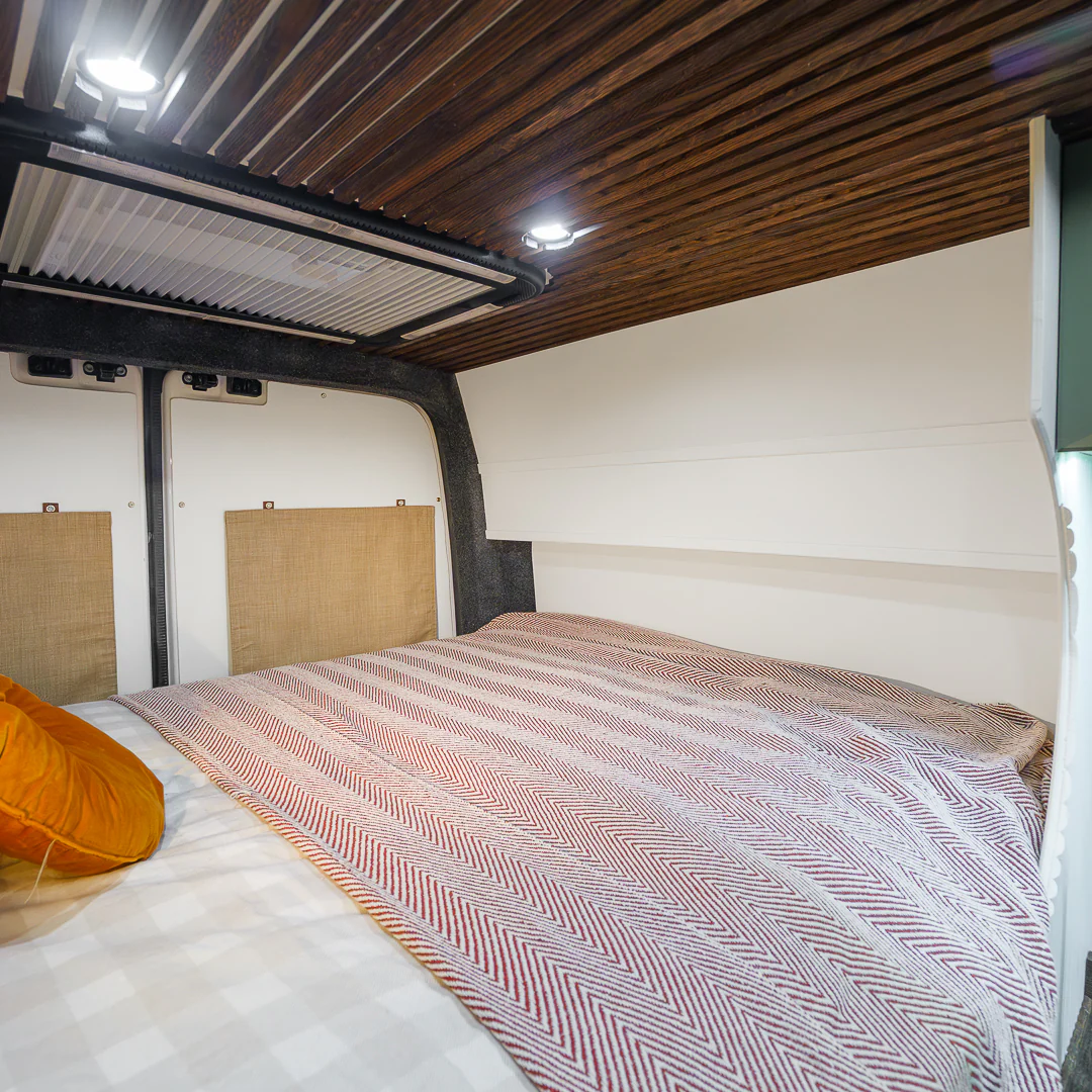 Nicola - Automatic Luxury Campervan - Image 28