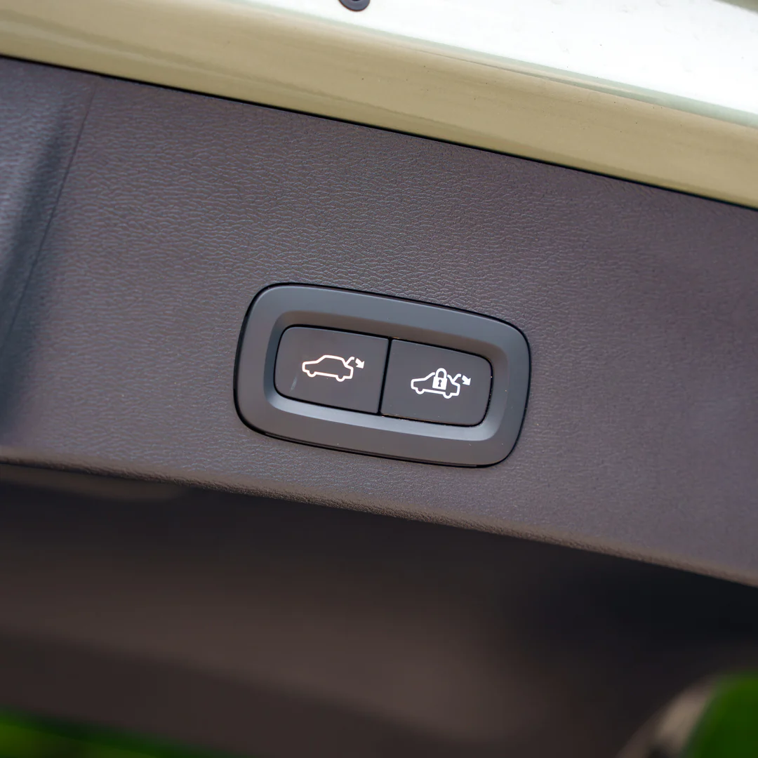 Volvo XC-40 - Image 17