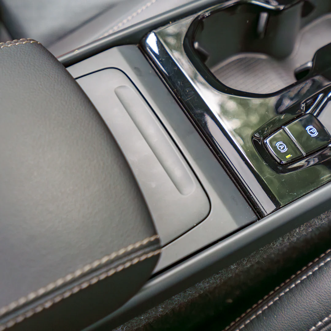 Volvo XC-40 - Image 28