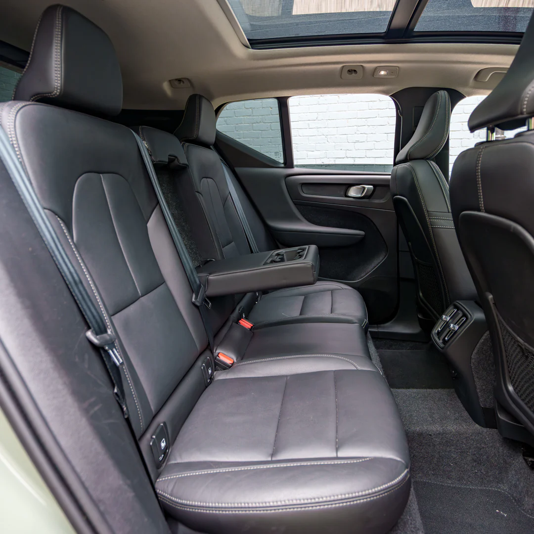 Volvo XC-40 - Image 34